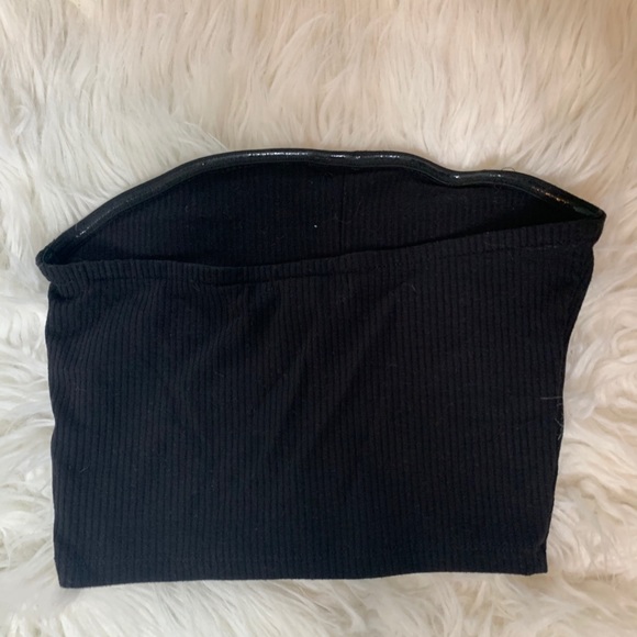 Black tube top with buttons - Picture 2 of 3